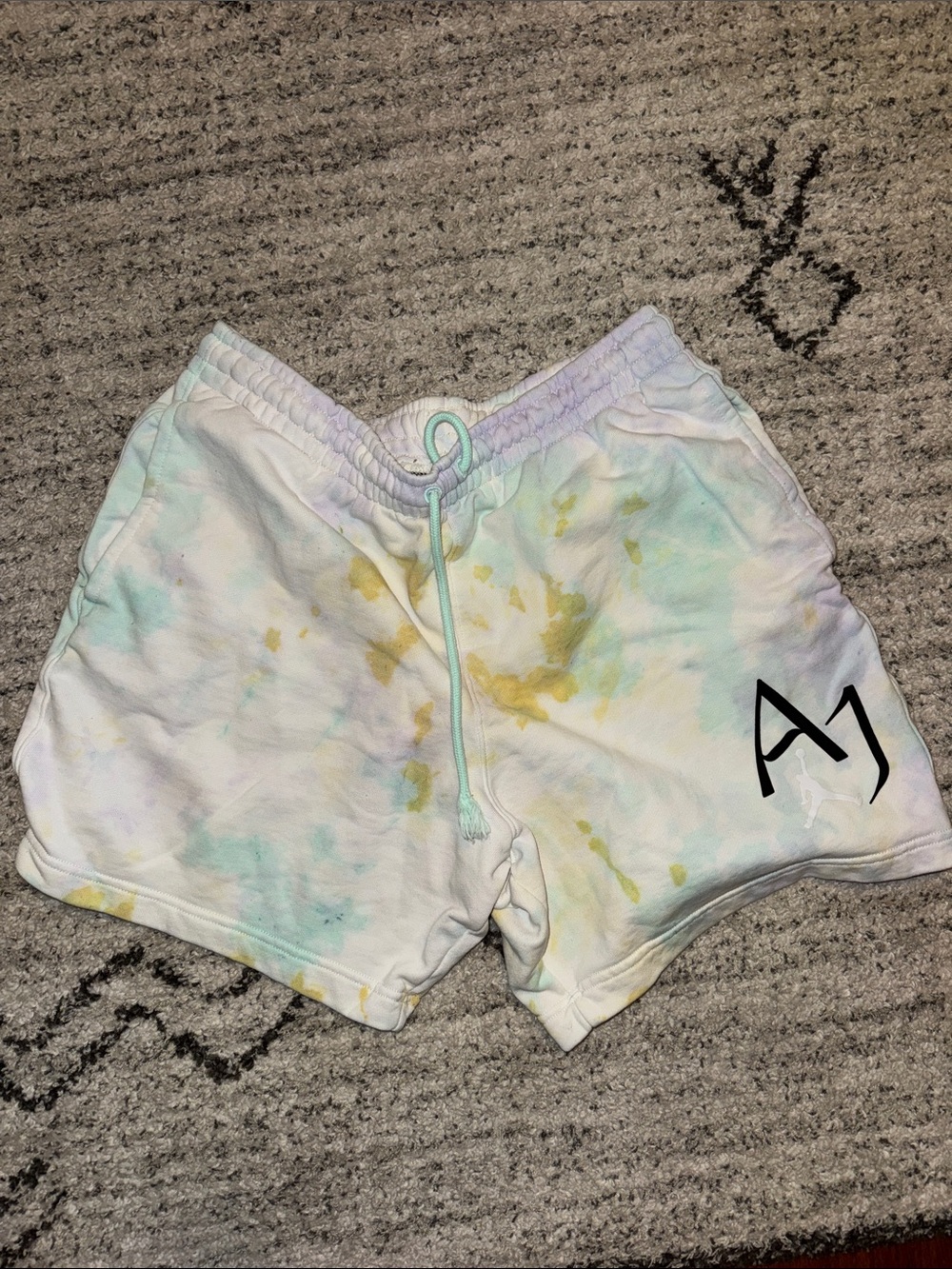 Jordan Men's Tie-Dye Athletic Shorts - Pastel Yellow & Mint